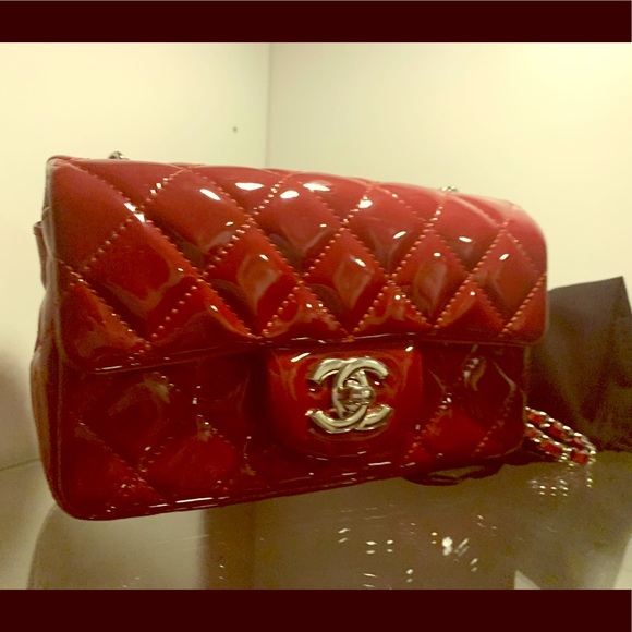 CHANEL red patent Extra Mini classic flap - Picture 1 of 7